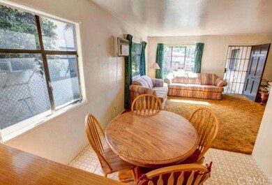 Both units offer a lot of windows with plenty of l