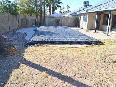 023-411189-back-yard-4