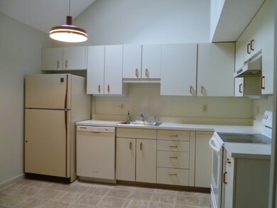 10 Baldwin Ln, Amherst, MA 01002 - photo 5