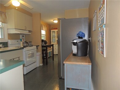 49 Madeline Dr, Riverside, RI 02915 - photo 3