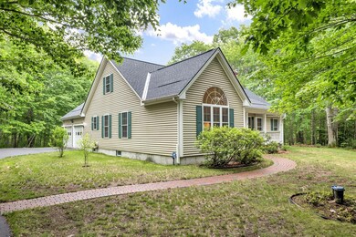 130 N Pembroke Rd, Epsom, NH 03234 - photo 2