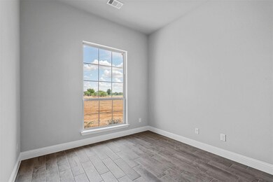 715 Saddle Spur Trail, Weatherford, TX 76087 - photo 4