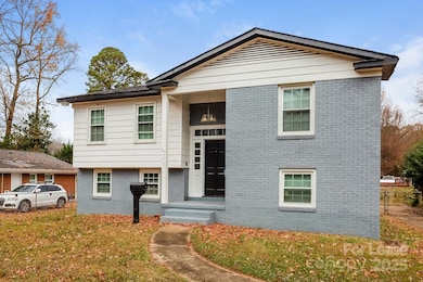 5407 Venado St, Charlotte, NC 28215 - photo 6