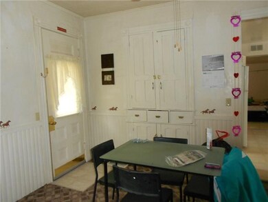 Dining Room With built-in cupboards
