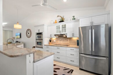 03-326 Bradstrom Cir F203 Naples FL-6