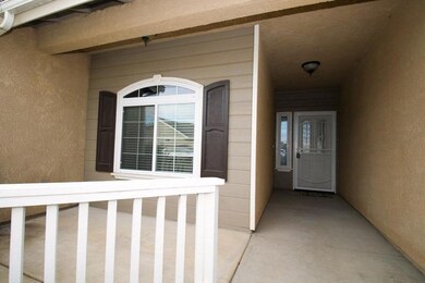 6817 E Cortland Ave, Fresno, CA 93727 - photo 4