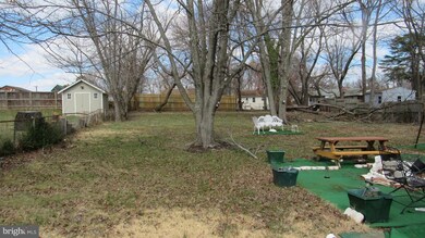 9108 Hobart St, Springdale, MD 20774 - photo 2