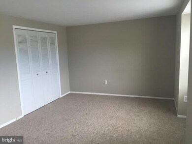 3305 Mont Clare Ln, Bowie, MD 20715 - photo 2