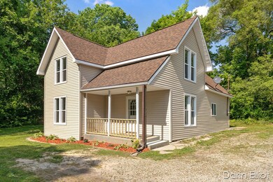 722 N Jefferson St, Ionia, MI 48846 - photo 2