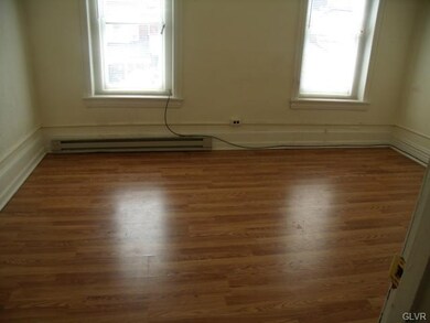 1029 S 7th St unit 2, Allentown, PA 18103 - photo 2