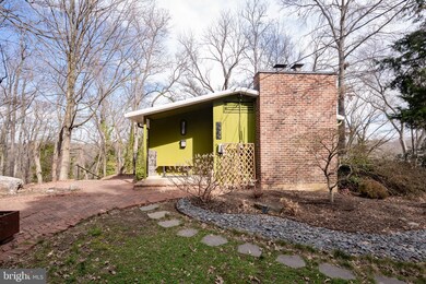 1929 Marthas Rd, Alexandria, VA 22307 - photo 2