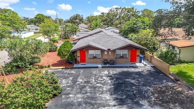 139 SE Jefferson Cir N, St. Petersburg, FL 33703 - photo 2