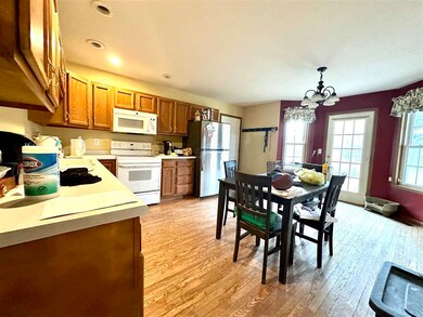 2058 Oakridge Pkwy N, Terre Haute, IN 47802 - photo 6