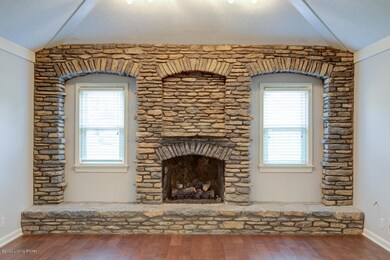 10208_Windrow_Ct-12