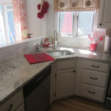 325 New London Ave unit A5, Warwick, RI 02886 - photo 5