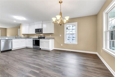 842 Berg St, Asheboro, NC 27203 - photo 6