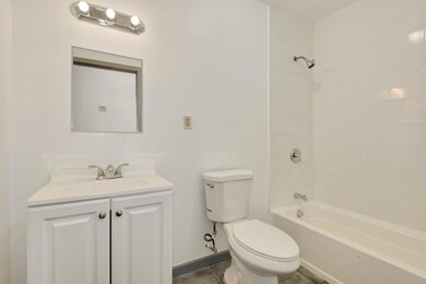 125 Bayview Ave, Jersey City, NJ 07305 - photo 3