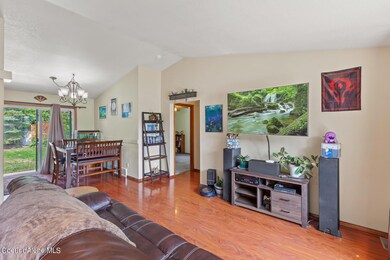 1706NAutumnCrestCt-3
