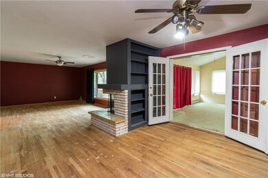 1908 75th St, Windsor Heights, IA 50324 - photo 3