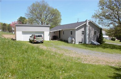 486 Jefferson St, Lehighton, PA 18235 - photo 2