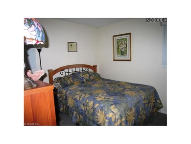 215 Taylor Rd, Barberton, OH 44203 - photo 7