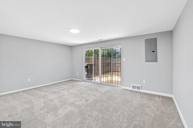 82 Daimler Dr unit 92, Capitol Heights, MD 20743 - photo 4