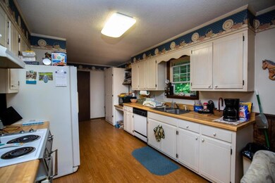 1444 Shady Acres Rd NE, Dalton, GA 30721 - photo 5