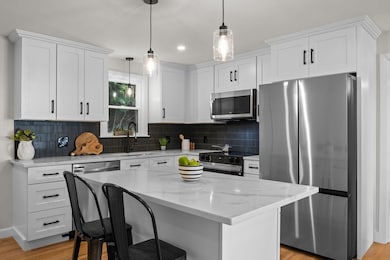 150 Annette Ave, Woonsocket, RI 02895 - photo 3