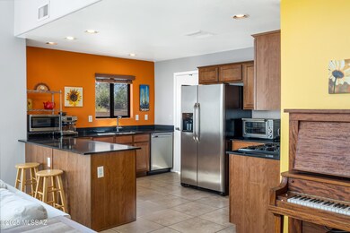 4162 N Fortune Loop Tucson AZ 85719 (8)