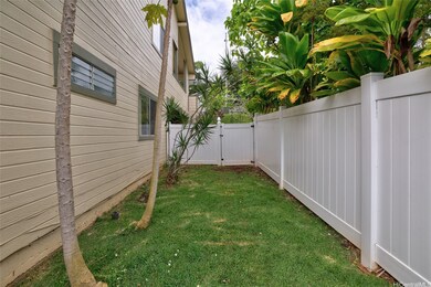 SIDE YARD (2023) - Enjoy home grown papaya! Conven