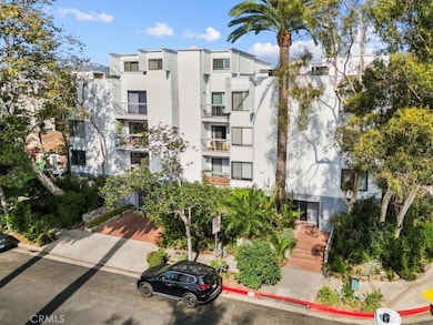 7505 Hampton Ave unit 4, West Hollywood, CA 90046 - photo 3