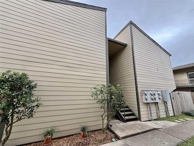 1020 W McNeese St, Lake Charles, LA 70605 - photo 2