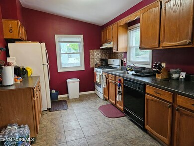 Eat In Kitchen