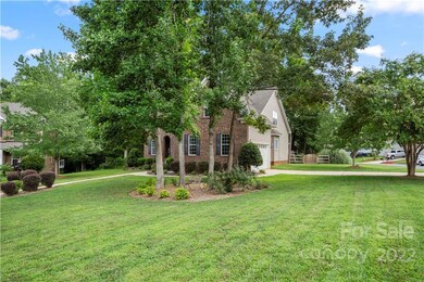 3009 Kilbeggan Dr, Lake Wylie, SC 29710 - photo 3
