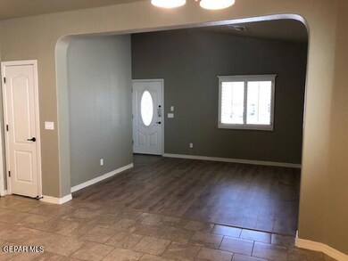 13479 Halifax St, Horizon City, TX 79928 - photo 4