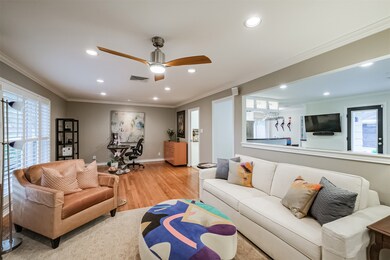 6226 Lindyann Ln, Houston, TX 77008 - photo 3