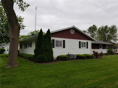 502 N Grand St, Portland, IN 47371 - photo 2