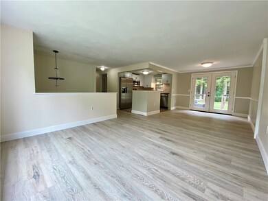 Living/dining room