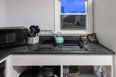 6 Kitchen