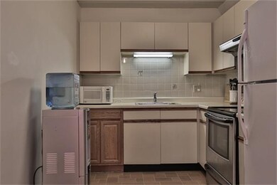 133 Franklin St unit 404, Stoneham, MA 02180 - photo 3