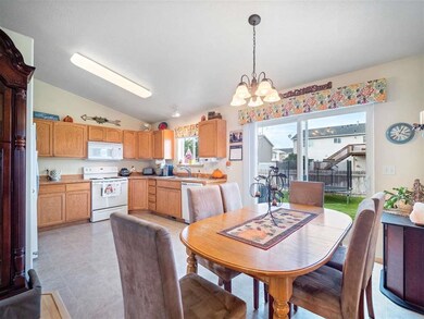 419 E Tara Lee Ave, Medical Lake, WA 99022 - photo 7