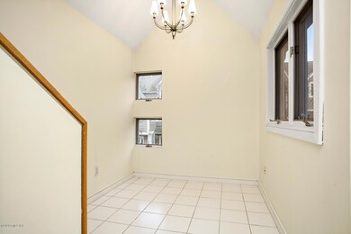 453 E Putnam Ave unit 3F, Cos Cob, CT 06807 - photo 7