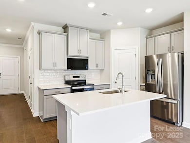 6122 Starview Terrace, Charlotte, NC 28216 - photo 4