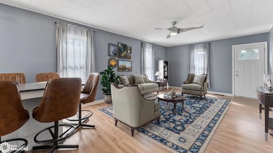 308 E Van Buren St, Washington, IA 52353 - photo 3