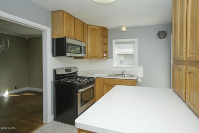 1428 homecrest-107