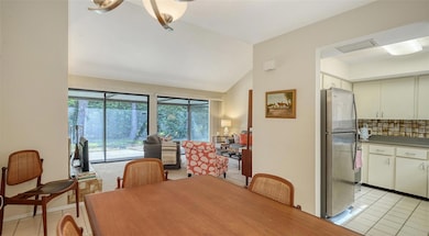 4983 Greencroft Rd unit 181, Sarasota, FL 34235 - photo 5