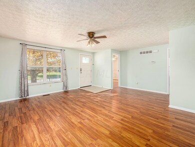 712 Cherryhurst Dr, Columbus, OH 43228 - photo 4