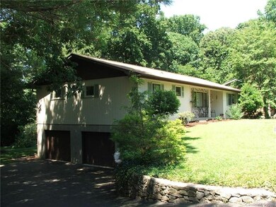 202 Kimberly Ann Dr, Hendersonville, NC 28792 - photo 3