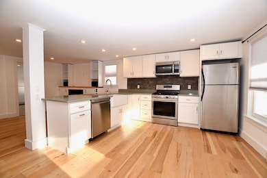 12 East St, Waterbury, VT 05676 - photo 7