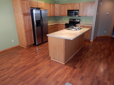 2519 11th Ave S unit 3, Grand Forks, ND 58201 - photo 4